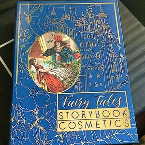 NWT FAIRY TALES STORYBOOK COSMETICS PALETTE